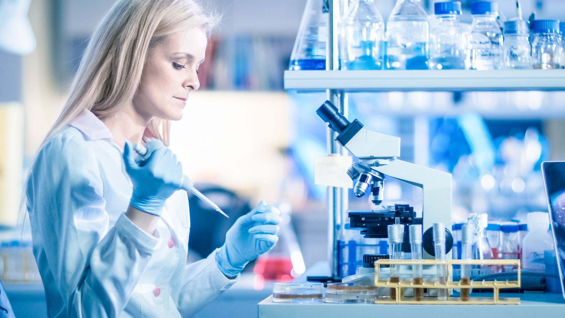 investigadora-de-terapias-CAR-T