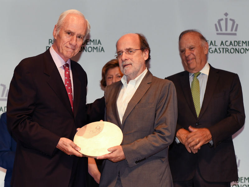 El Premio Nacional de Gastronomía Saludable, respaldado por ASISA, reconoce a Andoni Luis Aduriz y a la Fundación Dieta Mediterránea