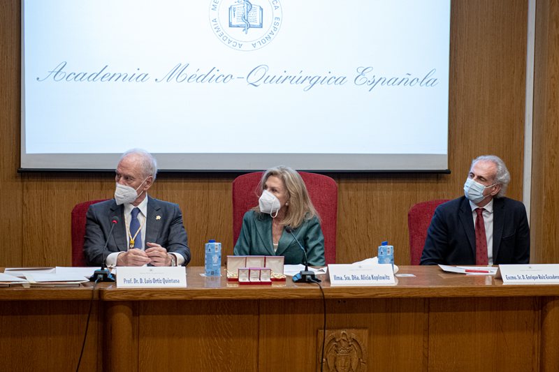 La Academia Médico-Quirúrgica Española inaugura el curso académico 2022 con el respaldo de ASISA